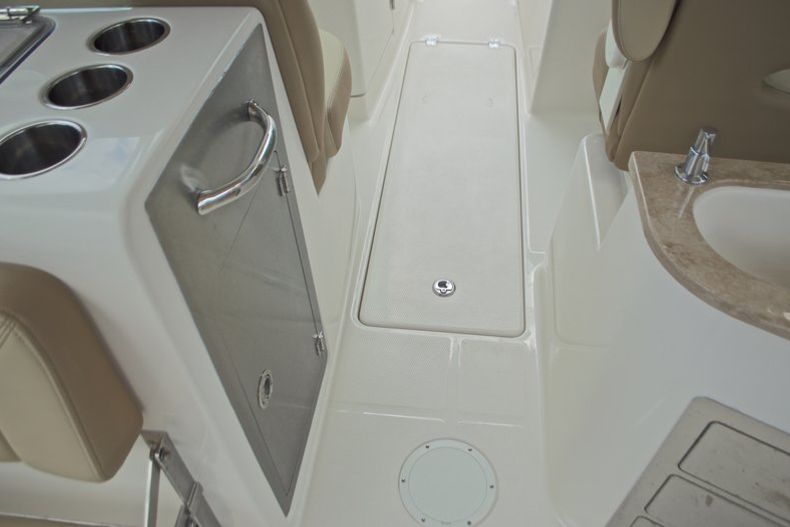 Thumbnail 28 for New 2017 Sailfish 325 Dual Console boat for sale in West Palm Beach, FL