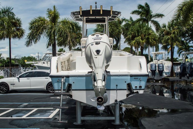 Thumbnail 6 for Used 2007 Mako 234 CC Center Console boat for sale in West Palm Beach, FL