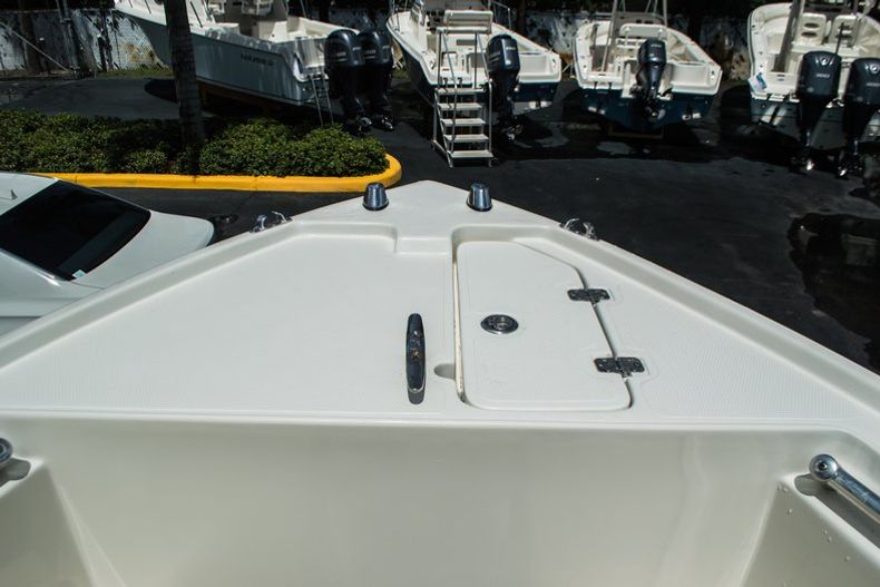 Thumbnail 17 for Used 2007 Mako 234 CC Center Console boat for sale in West Palm Beach, FL