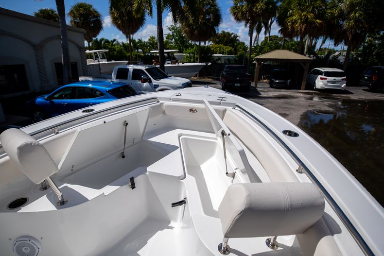 Thumbnail 32 for New 2023 Sea Hunt Ultra 219 boat for sale in West Palm Beach, FL