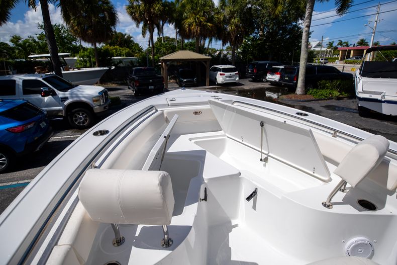 Thumbnail 34 for New 2023 Sea Hunt Ultra 219 boat for sale in West Palm Beach, FL