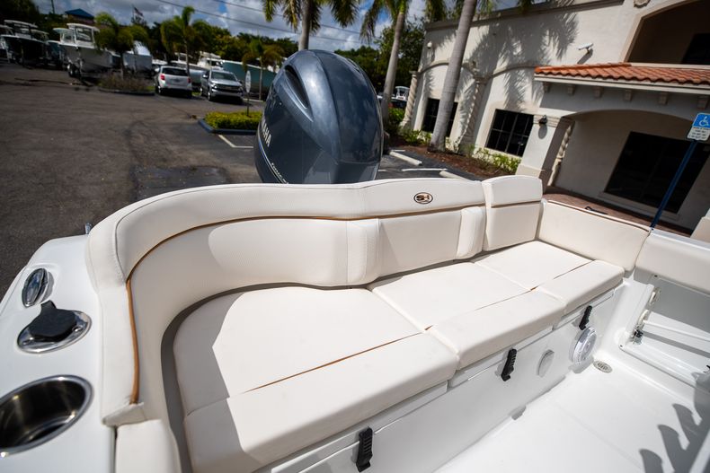 Thumbnail 10 for New 2023 Sea Hunt Ultra 219 boat for sale in West Palm Beach, FL