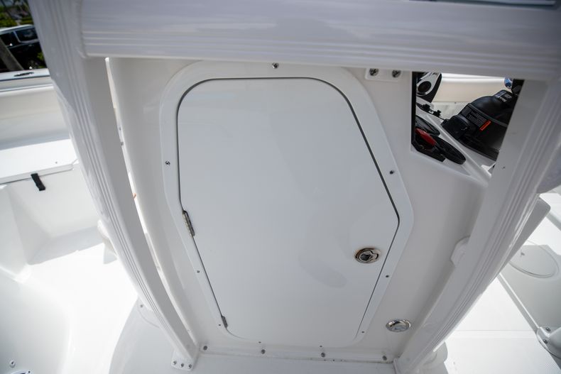 Thumbnail 29 for New 2023 Sea Hunt Ultra 219 boat for sale in West Palm Beach, FL