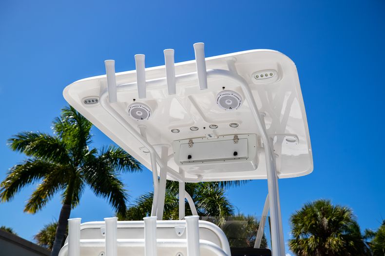 Thumbnail 8 for New 2023 Sea Hunt Ultra 219 boat for sale in West Palm Beach, FL