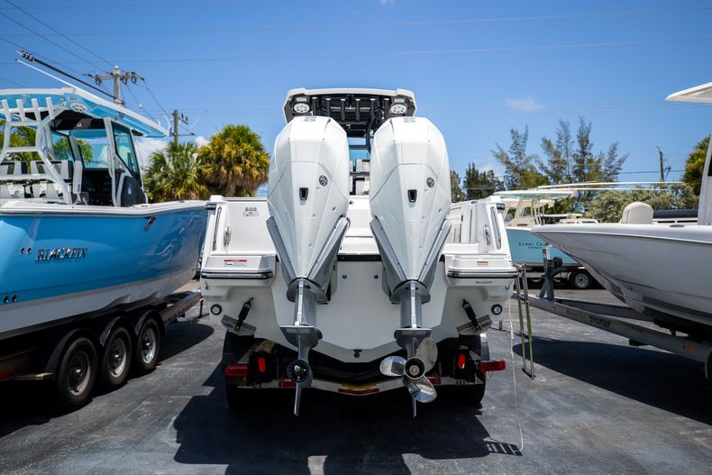 Thumbnail 2 for New 2023 Blackfin 302CC boat for sale in West Palm Beach, FL