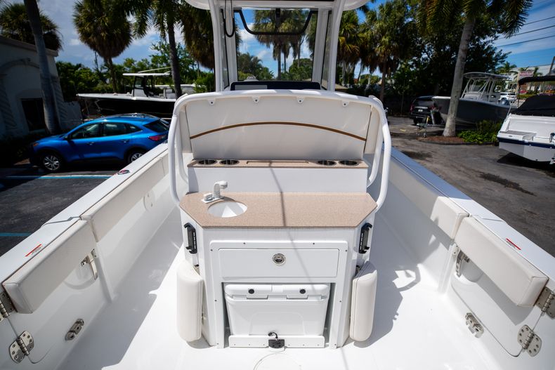 Thumbnail 17 for New 2022 Sea Hunt Escape 25 boat for sale in West Palm Beach, FL