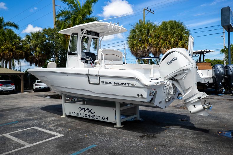 Thumbnail 5 for New 2022 Sea Hunt Escape 25 boat for sale in West Palm Beach, FL