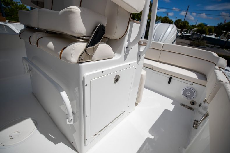 Thumbnail 35 for New 2022 Sea Hunt Escape 25 boat for sale in West Palm Beach, FL