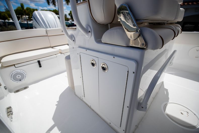 Thumbnail 31 for New 2022 Sea Hunt Escape 25 boat for sale in West Palm Beach, FL