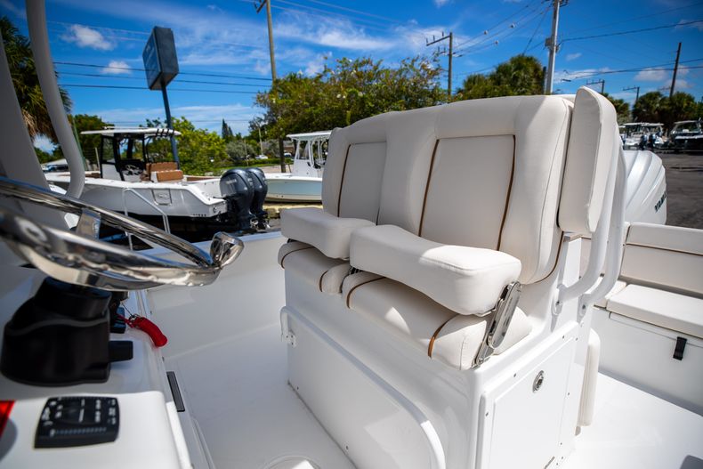 Thumbnail 33 for New 2022 Sea Hunt Escape 25 boat for sale in West Palm Beach, FL