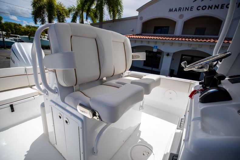 Thumbnail 30 for New 2022 Sea Hunt Escape 25 boat for sale in West Palm Beach, FL