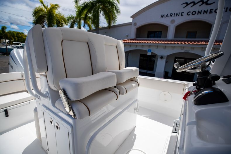 Thumbnail 29 for New 2022 Sea Hunt Escape 25 boat for sale in West Palm Beach, FL