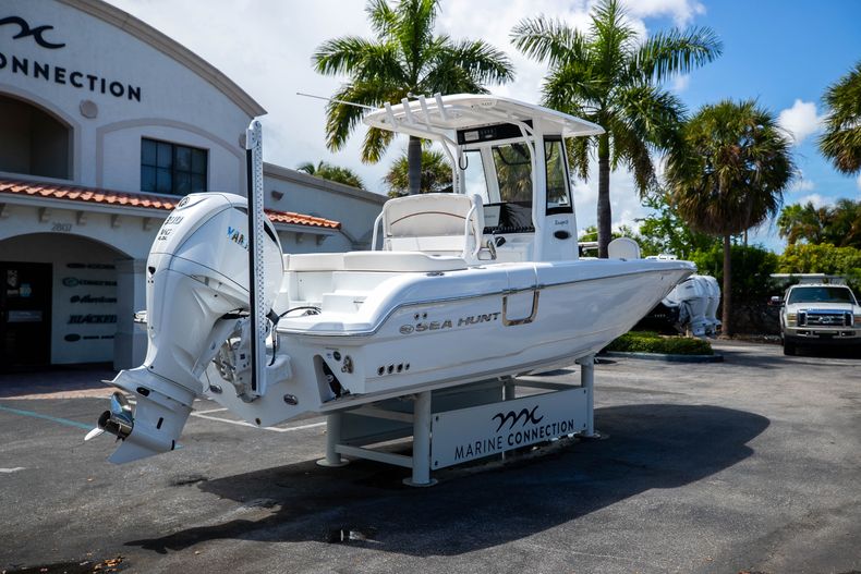Thumbnail 7 for New 2022 Sea Hunt Escape 25 boat for sale in West Palm Beach, FL