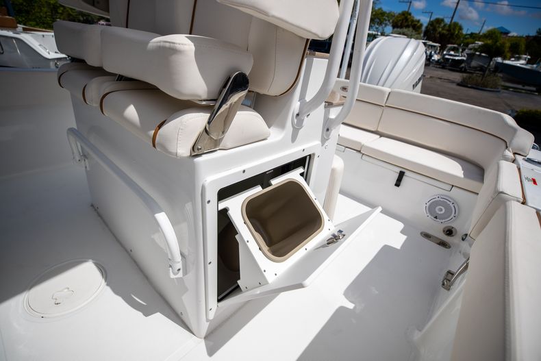 Thumbnail 36 for New 2022 Sea Hunt Escape 25 boat for sale in West Palm Beach, FL