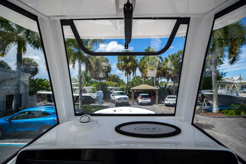 Thumbnail 26 for New 2022 Sea Hunt Escape 25 boat for sale in West Palm Beach, FL
