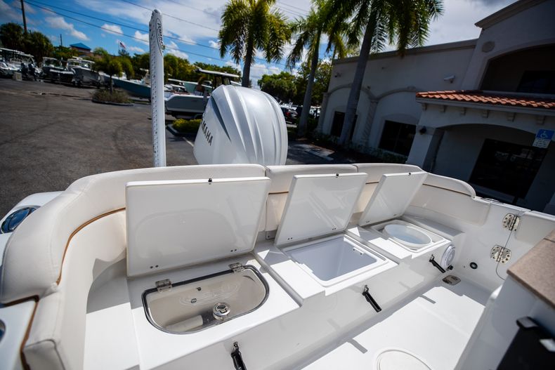 Thumbnail 11 for New 2022 Sea Hunt Escape 25 boat for sale in West Palm Beach, FL