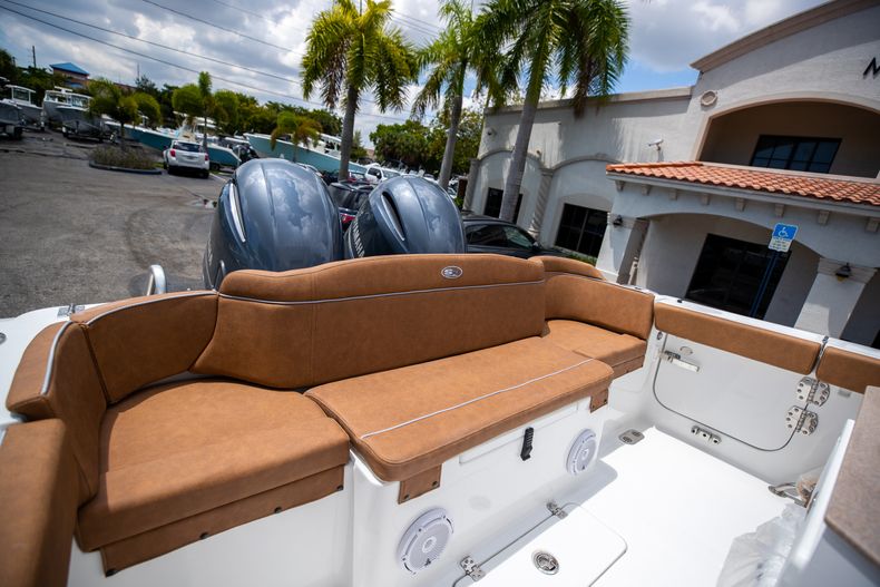 Thumbnail 10 for New 2023 Sea Hunt Ultra 275 SE boat for sale in West Palm Beach, FL