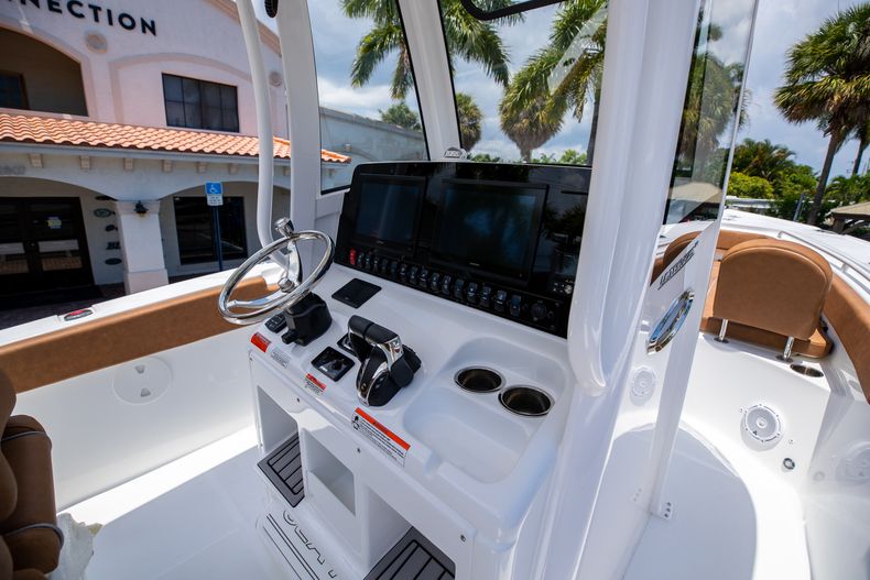 Thumbnail 20 for New 2023 Sea Hunt Ultra 275 SE boat for sale in West Palm Beach, FL