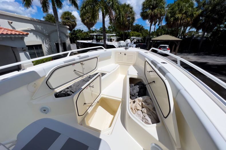 Thumbnail 50 for Used 2019 Mako 284 CC boat for sale in West Palm Beach, FL