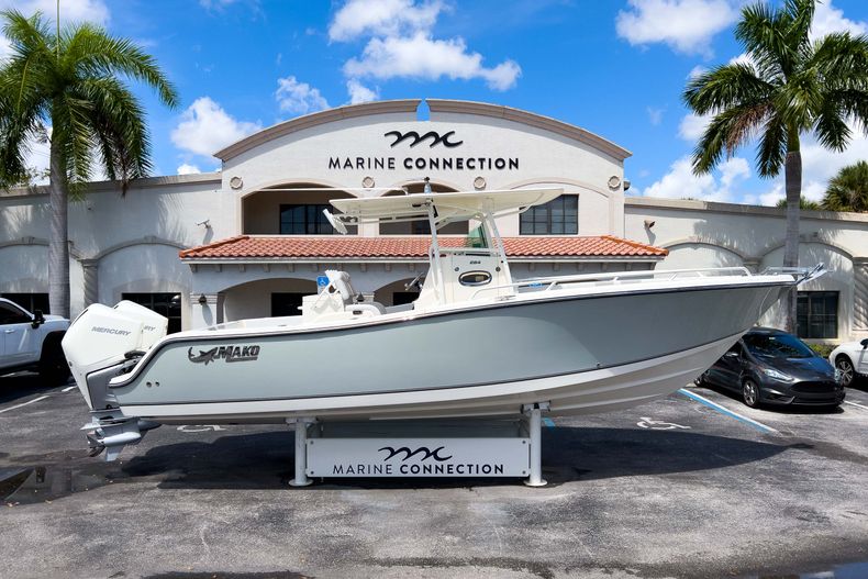 Used 2019 Mako 284 CC boat for sale in West Palm Beach, FL