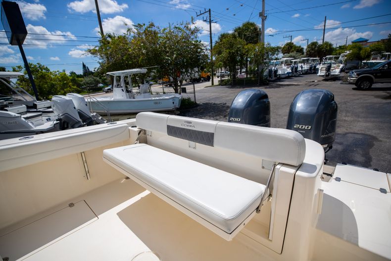 Thumbnail 17 for Used 2020 Cobia 280 CC boat for sale in West Palm Beach, FL