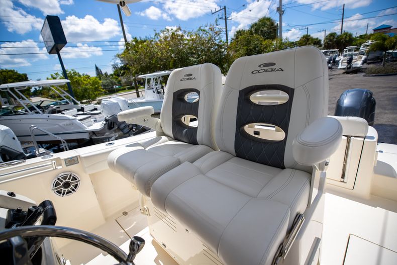 Thumbnail 42 for Used 2020 Cobia 280 CC boat for sale in West Palm Beach, FL