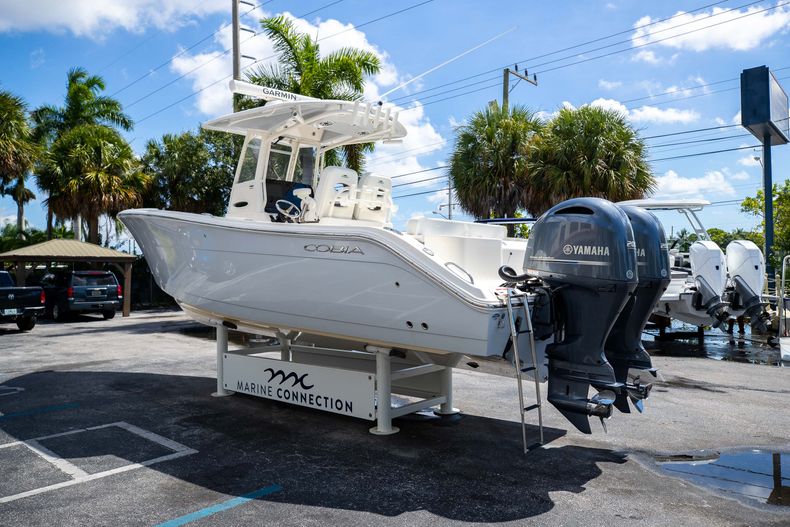 Thumbnail 7 for Used 2020 Cobia 280 CC boat for sale in West Palm Beach, FL