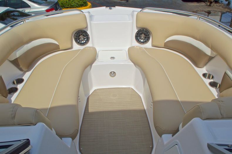 Thumbnail 40 for New 2016 Hurricane SunDeck SD 2200 OB boat for sale in West Palm Beach, FL