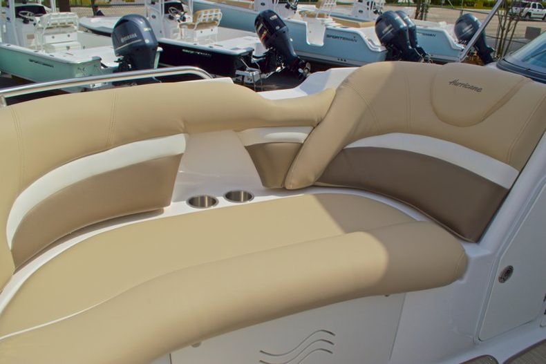 Thumbnail 45 for New 2016 Hurricane SunDeck SD 2200 OB boat for sale in West Palm Beach, FL