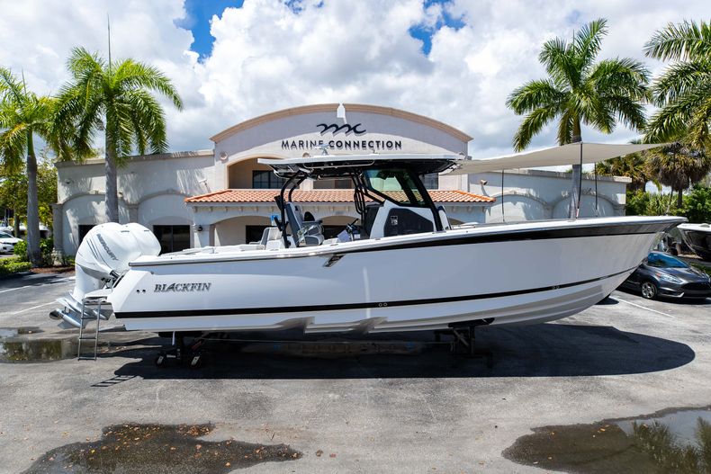 Thumbnail 1 for New 2023 Blackfin 332CC boat for sale in West Palm Beach, FL