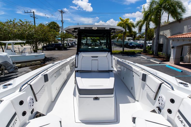 Thumbnail 67 for New 2023 Blackfin 332CC boat for sale in West Palm Beach, FL