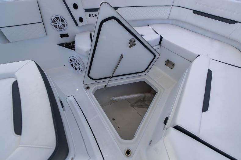 Thumbnail 62 for New 2023 Blackfin 332CC boat for sale in West Palm Beach, FL