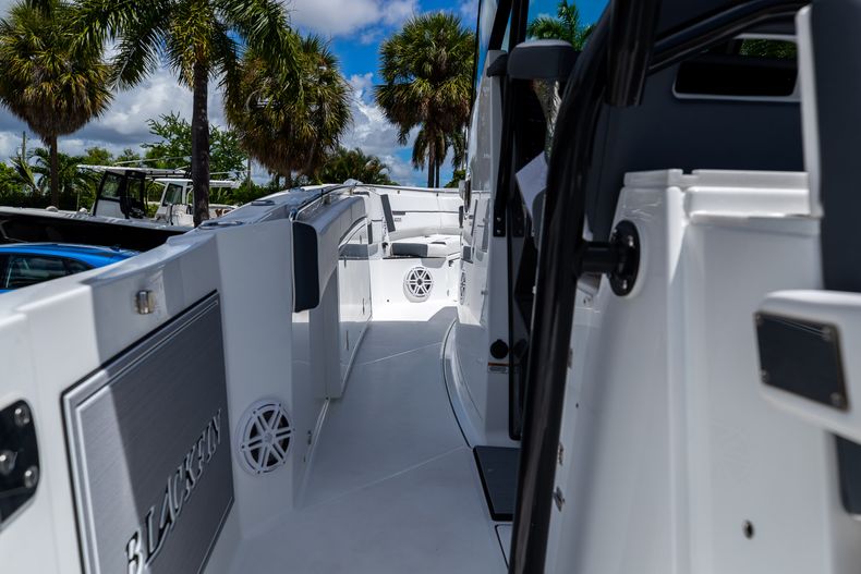 Thumbnail 30 for New 2023 Blackfin 332CC boat for sale in West Palm Beach, FL