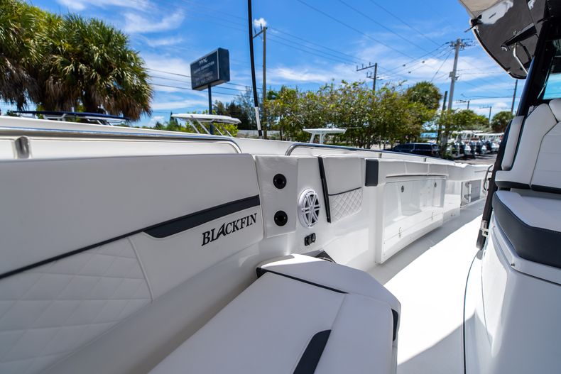 Thumbnail 68 for New 2023 Blackfin 332CC boat for sale in West Palm Beach, FL