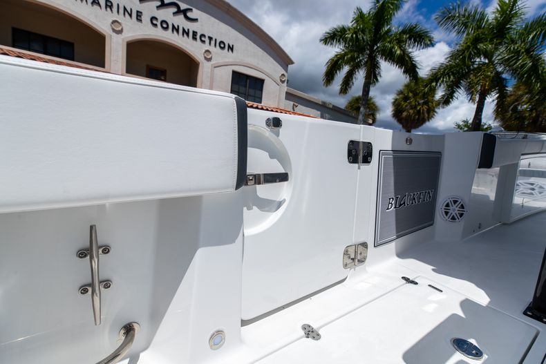 Thumbnail 28 for New 2023 Blackfin 332CC boat for sale in West Palm Beach, FL