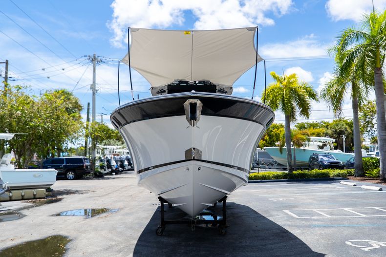 Thumbnail 5 for New 2023 Blackfin 332CC boat for sale in West Palm Beach, FL