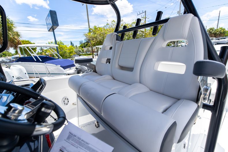 Thumbnail 47 for New 2023 Blackfin 332CC boat for sale in West Palm Beach, FL