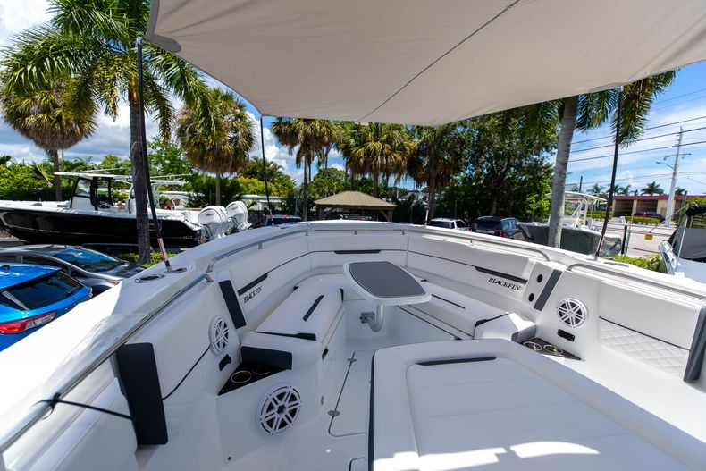 Thumbnail 58 for New 2023 Blackfin 332CC boat for sale in West Palm Beach, FL