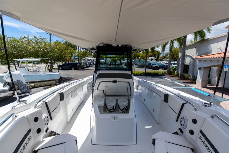 Thumbnail 66 for New 2023 Blackfin 332CC boat for sale in West Palm Beach, FL