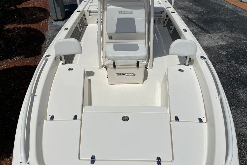 Thumbnail 15 for Used 2021 Pathfinder 2200 TRS boat for sale in Vero Beach, FL