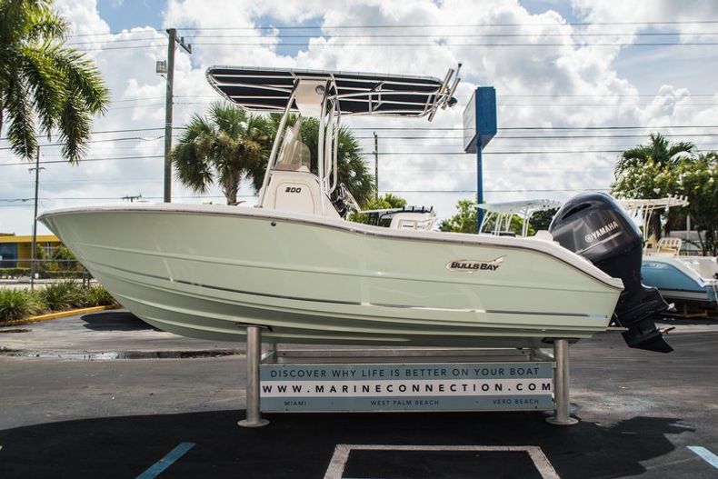 Thumbnail 4 for New 2016 Bulls Bay 200 CC Center Console boat for sale in Vero Beach, FL