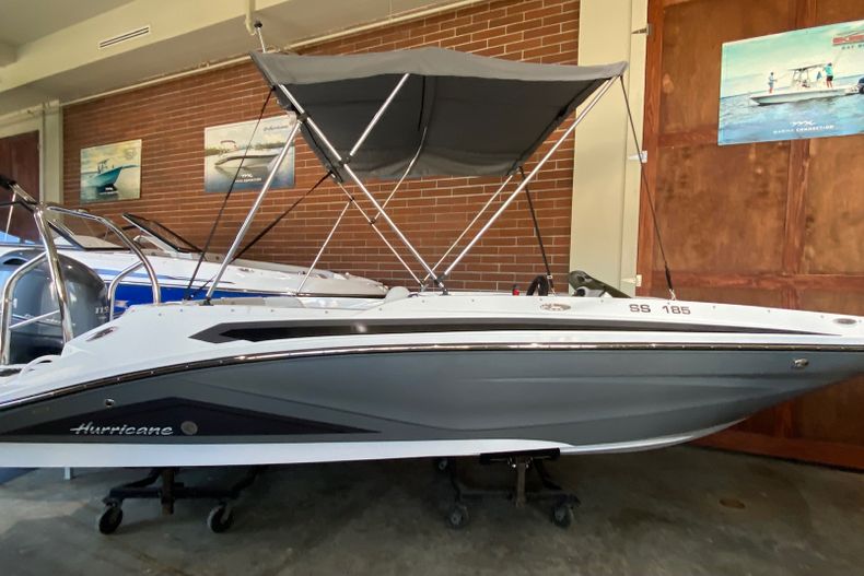 New 2022 Hurricane SunDeck Sport SS 185 OB boat for sale in Stuart, FL