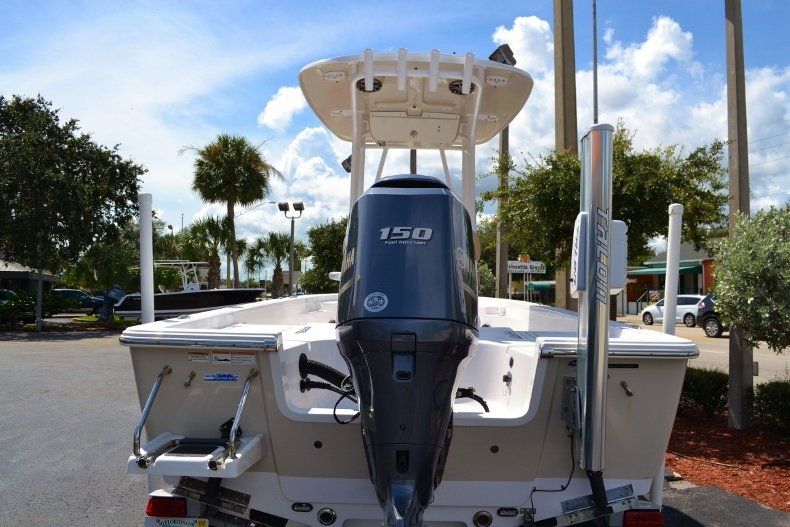 Thumbnail 4 for Used 2014 Sportsman Masters 227 Bay Boat boat for sale in Vero Beach, FL