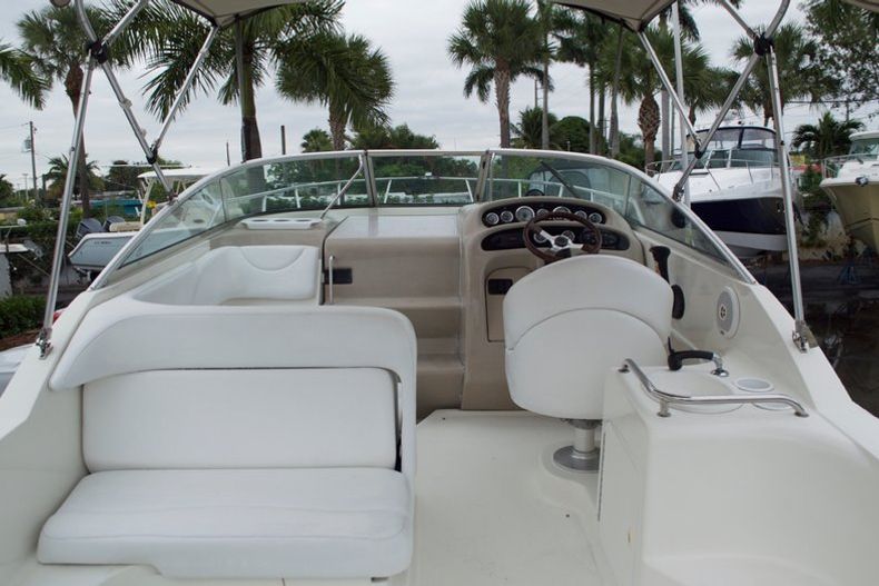 Thumbnail 8 for Used 2001 Sea Ray 260 Sundancer boat for sale in West Palm Beach, FL