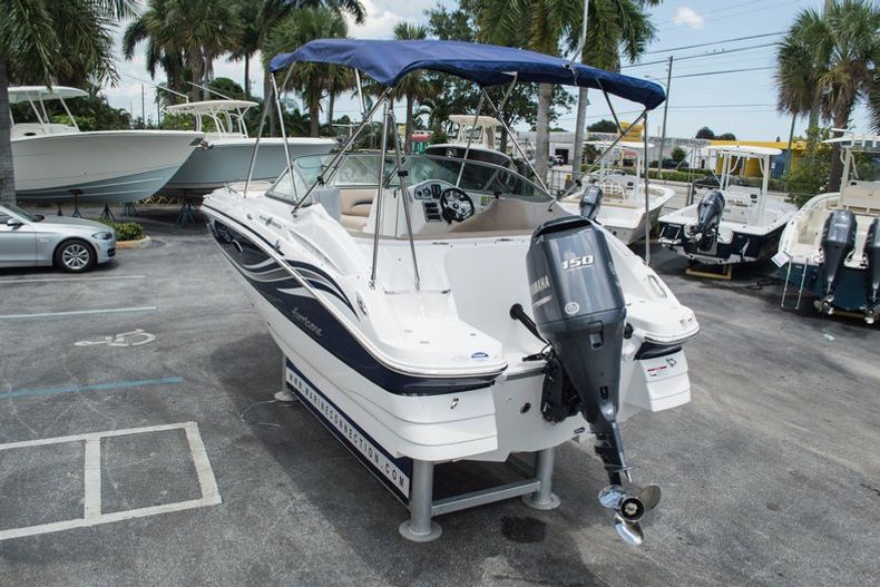 Thumbnail 10 for New 2014 Hurricane SunDeck SD 2000 OB boat for sale in West Palm Beach, FL