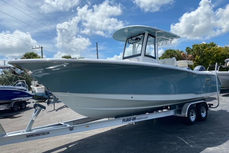 Thumbnail 3 for New 2023 Sea Hunt Ultra 275 SE boat for sale in West Palm Beach, FL