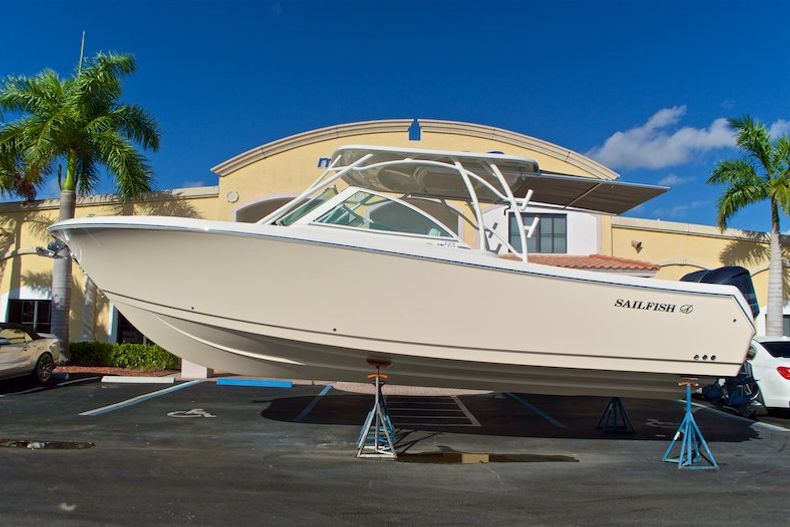 Thumbnail 7 for New 2016 Sailfish 325 Dual Console boat for sale in West Palm Beach, FL