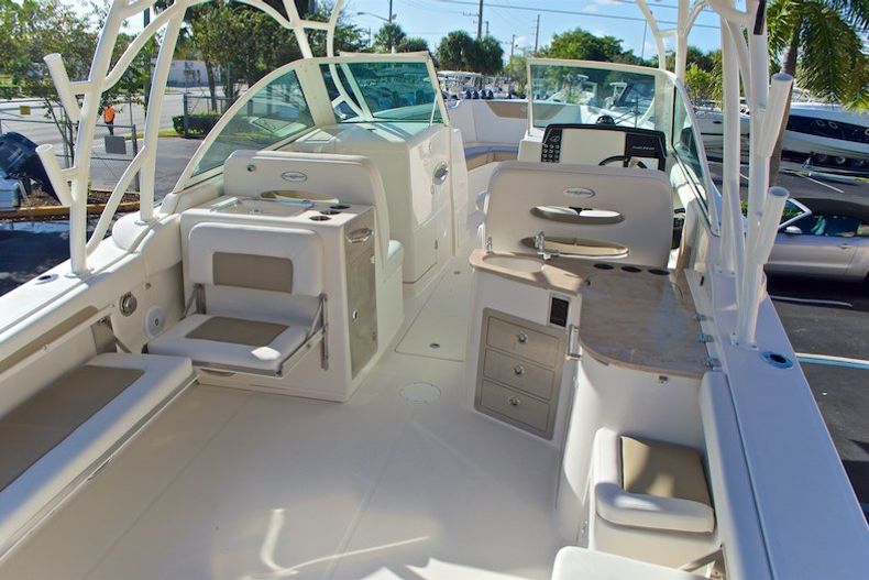 Thumbnail 17 for New 2016 Sailfish 325 Dual Console boat for sale in West Palm Beach, FL