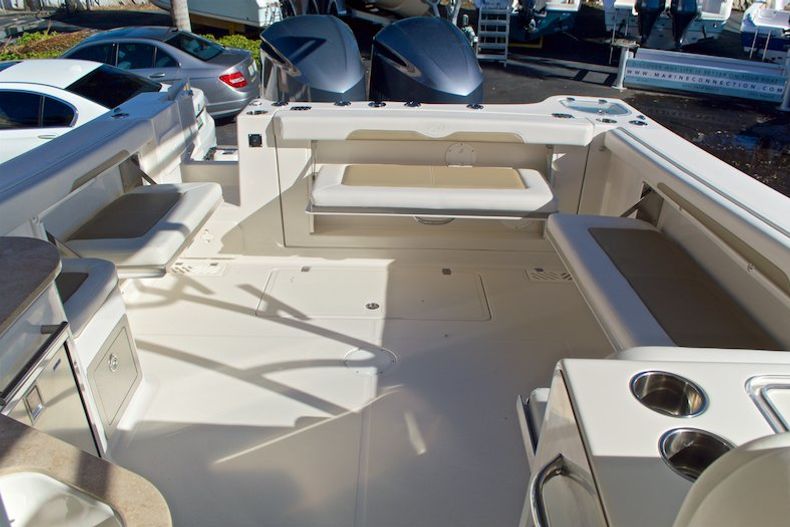 Thumbnail 20 for New 2016 Sailfish 325 Dual Console boat for sale in West Palm Beach, FL