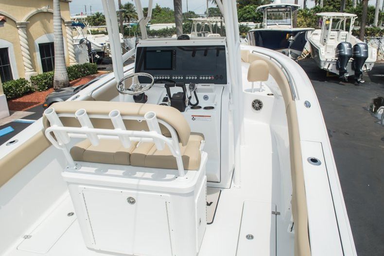 Thumbnail 13 for New 2015 Sportsman Open 252 Center Console boat for sale in Miami, FL